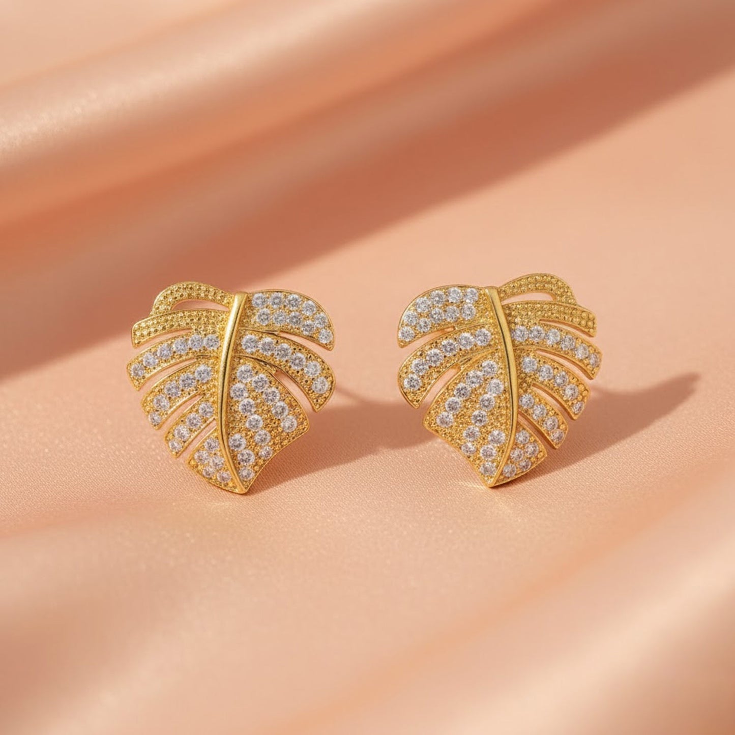 INYMA | Aretes Shiny Leaf