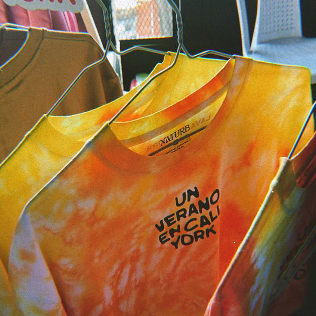 Un verano en CALI YORK | Camiseta Oversized - LAVA X NATURB